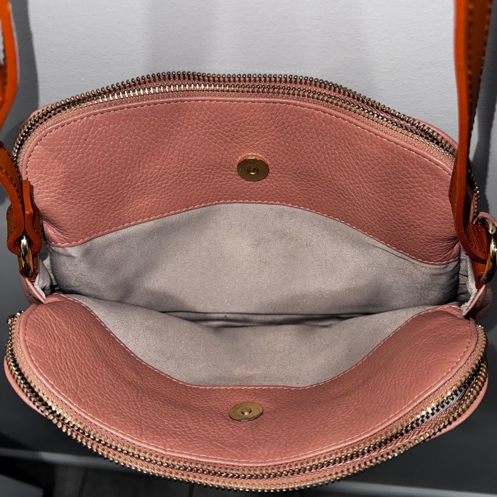 Valentina Crossbody Bag Womens Medium Pink Excellent Pebbled Leather‎ Italy Zip - Picture 11 of 14